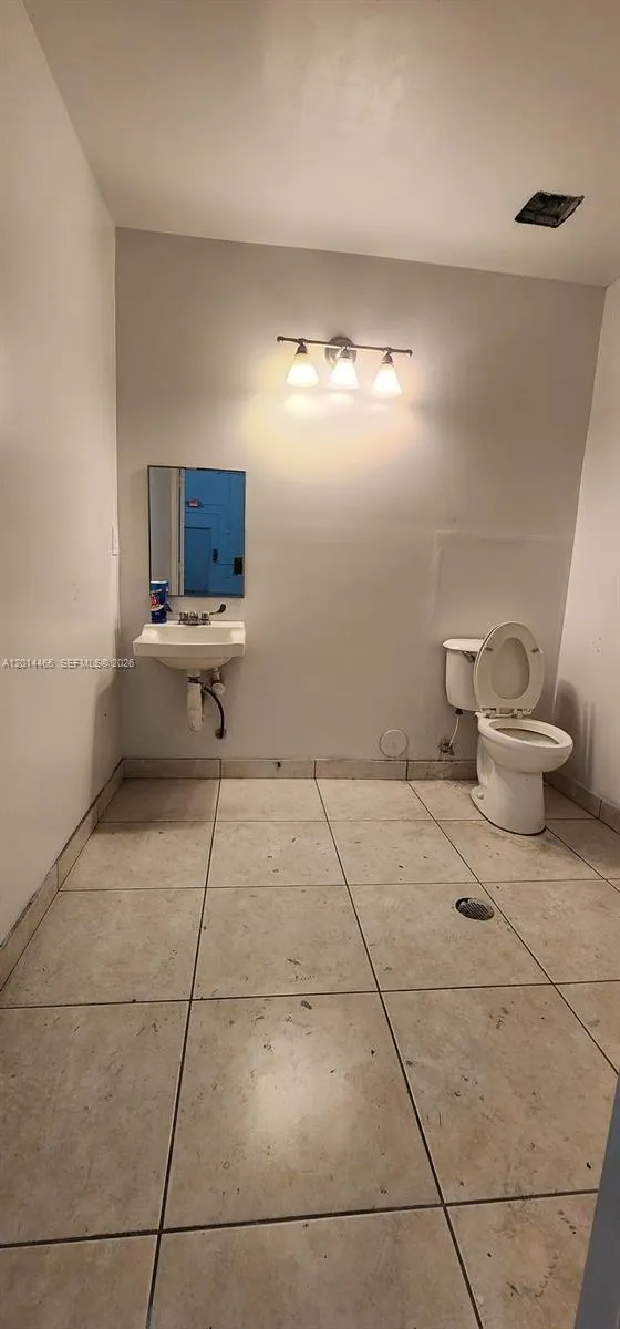 13275 Sw 136th St 33, Miami, Florida 33186, Miami, Florida 33186, ,Commercial Lease,For Rent,13275 Sw 136th St 33, Miami, Florida 33186,A12014466