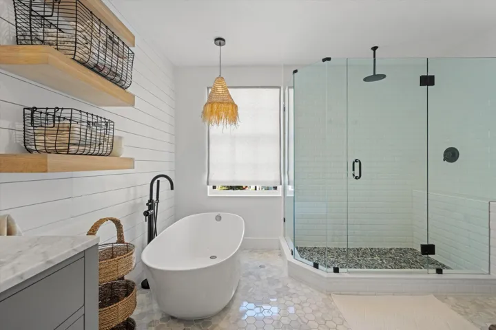 En-Suite Bath