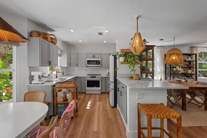 Breakfast Nook/Kitchen