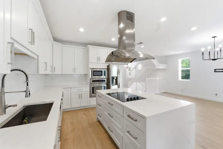 915 W Las Olas Blvd_023