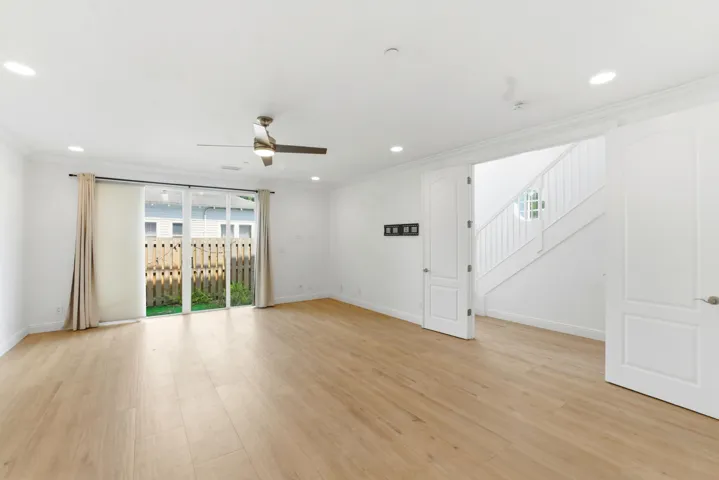 915 W Las Olas Blvd_028