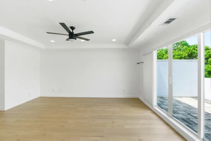 915 W Las Olas Blvd_004