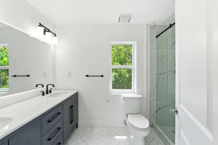 915 W Las Olas Blvd_007