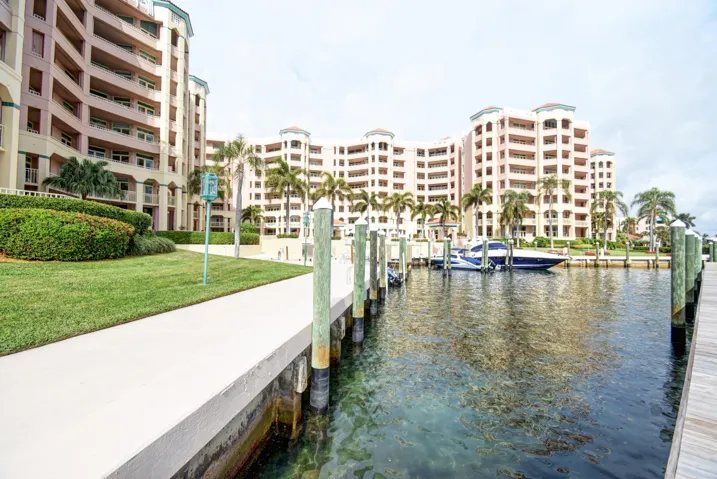 Walkway to the Boca Raton