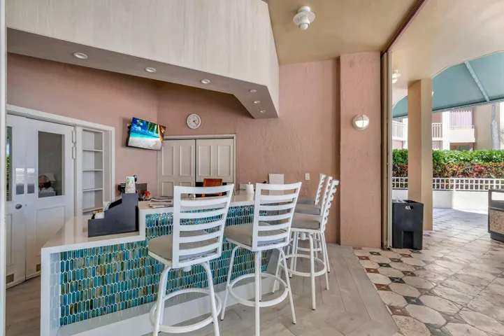 Pool Snack Bar