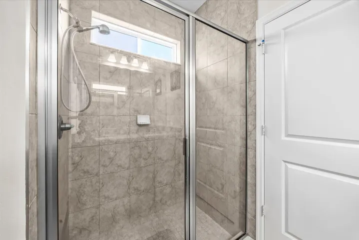 10850Mastershower
