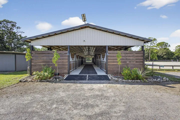 Barn