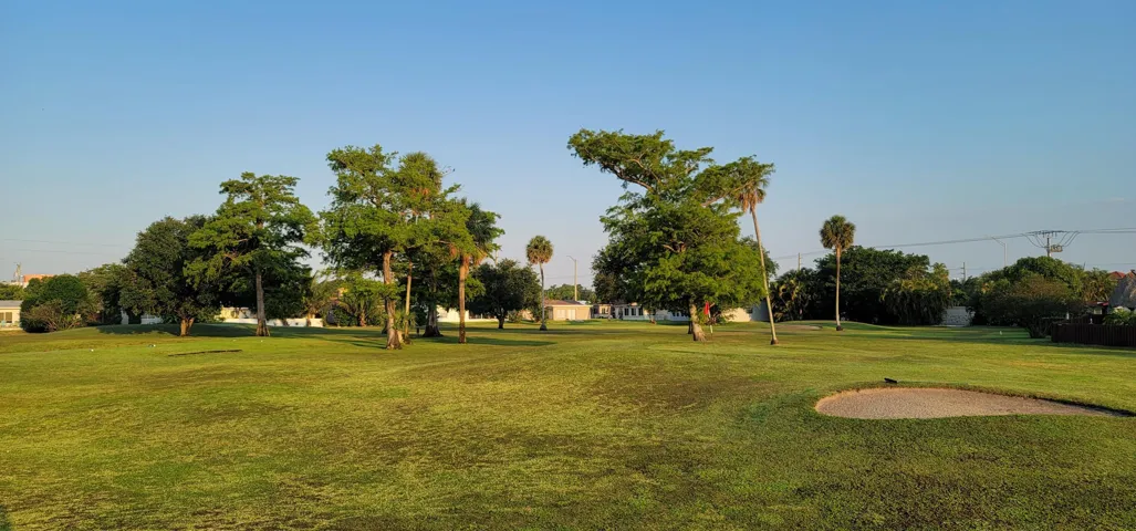 Golf Course (Sandtrap)