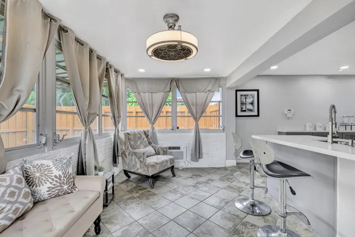 Florida Room (2)