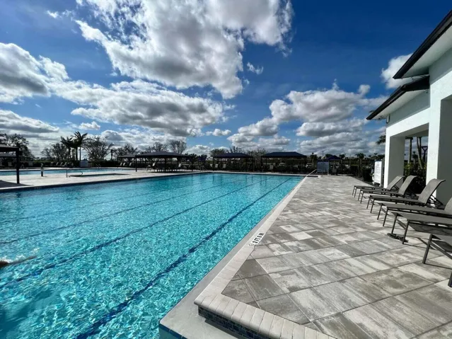 Riverland Amenities