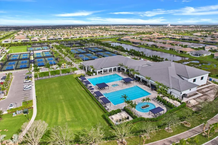 Riverland Amenities