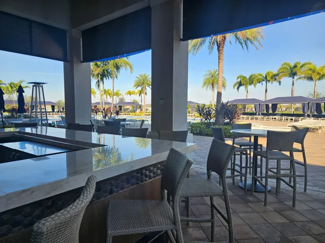 Valencia Cay Amenities