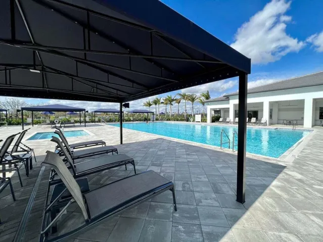 Riverland Amenities
