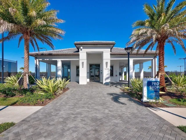 Riverland Amenities