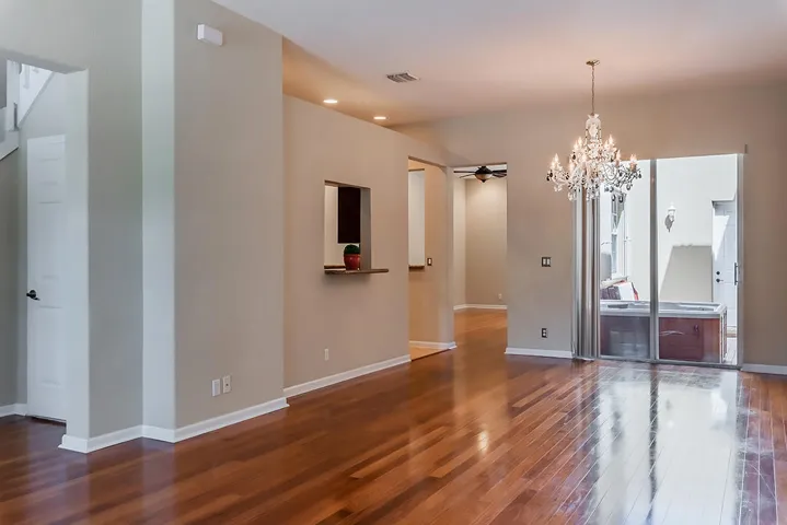 2502-NW-4TH-ST-006 (1)