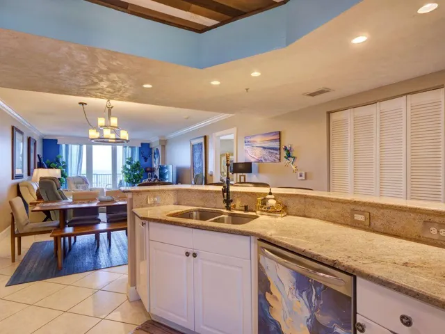 2055 Kitchen to open spaces - Copy (2) -