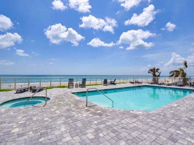 2055 Ocean view
