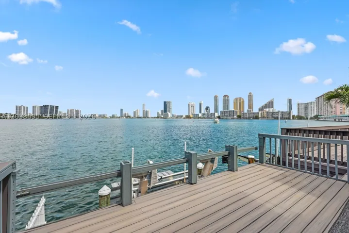 Dock