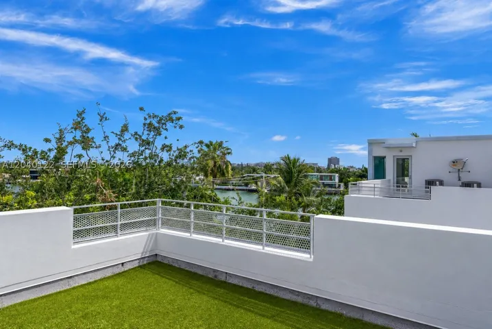 193 N Shore Dr 193-6, Miami Beach, Florida 33141