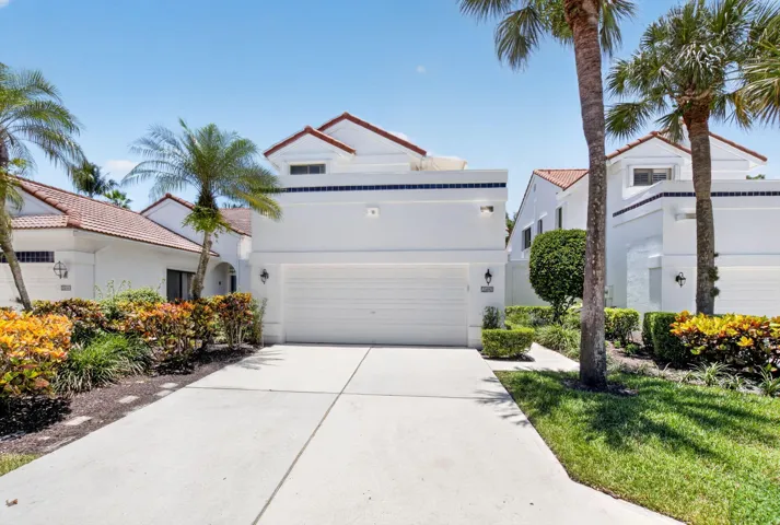WELCOME TO 21692 CROMWELL CIRCLE