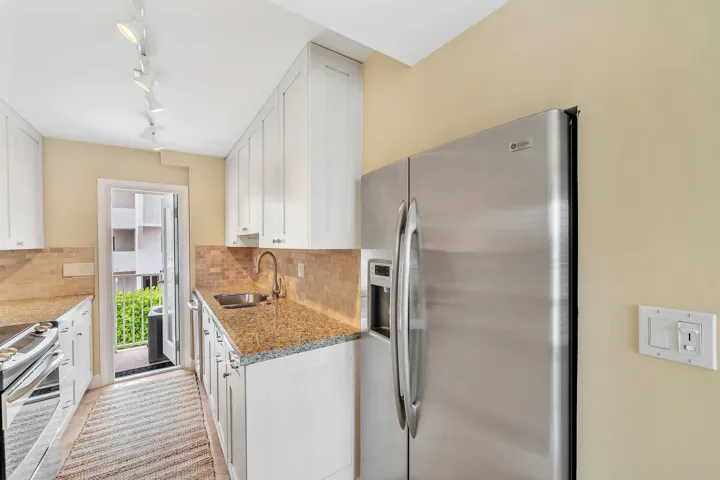 17 Kitchen (5)
