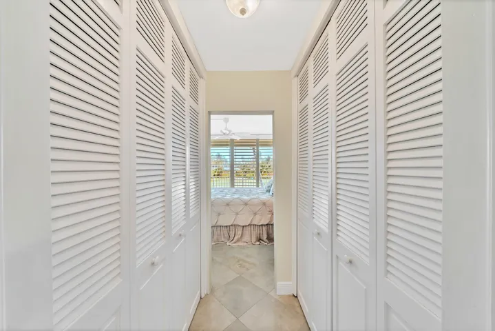10 Closets (1)