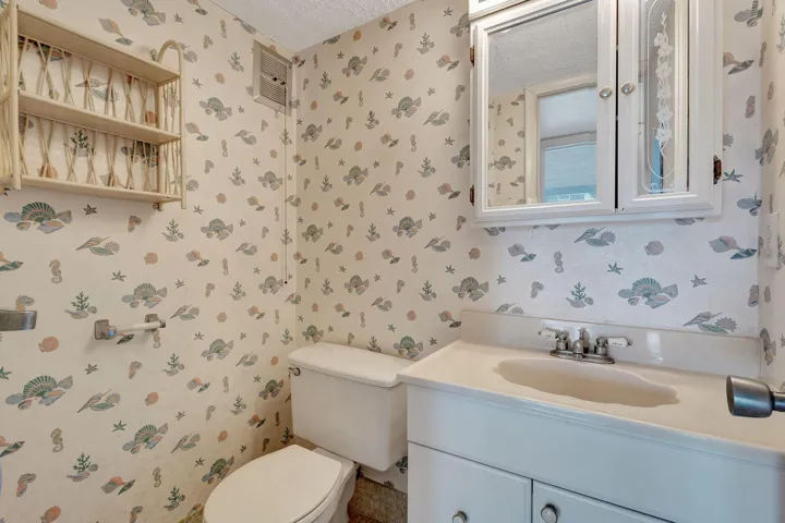 GUEST BATH