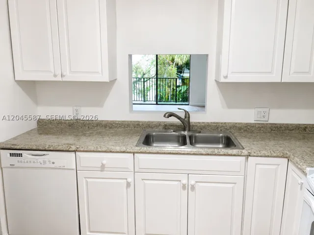 11925 Ne 2nd Ave B315, North Miami, Florida 33161