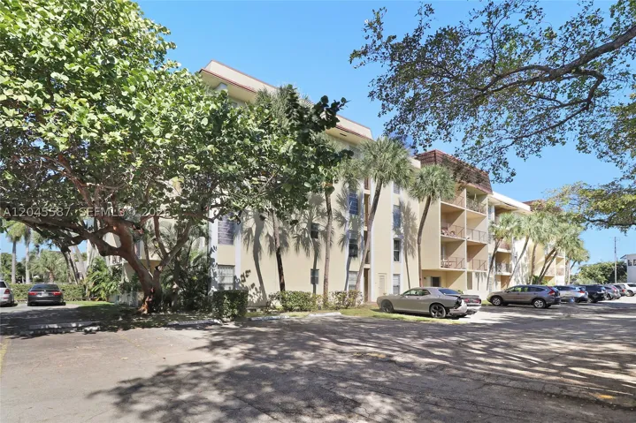 11925 Ne 2nd Ave B315, North Miami, Florida 33161