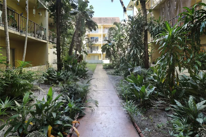 11925 Ne 2nd Ave B315, North Miami, Florida 33161
