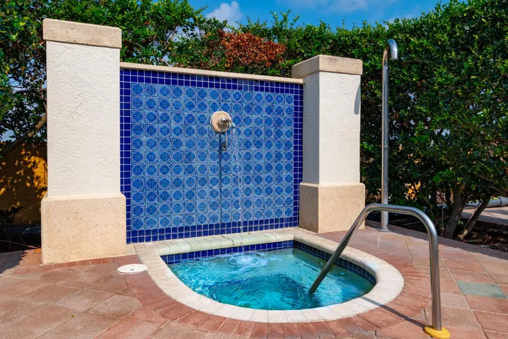 Original Rooftop Hottub