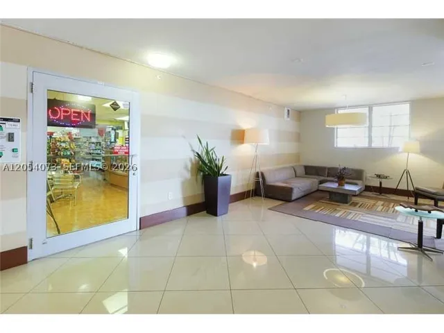 7501 E Treasure Dr 8c, North Bay Village, Florida 33141