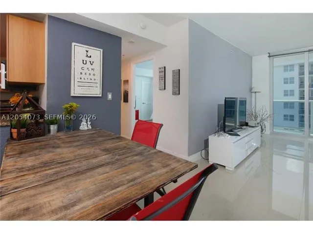7501 E Treasure Dr 8c, North Bay Village, Florida 33141