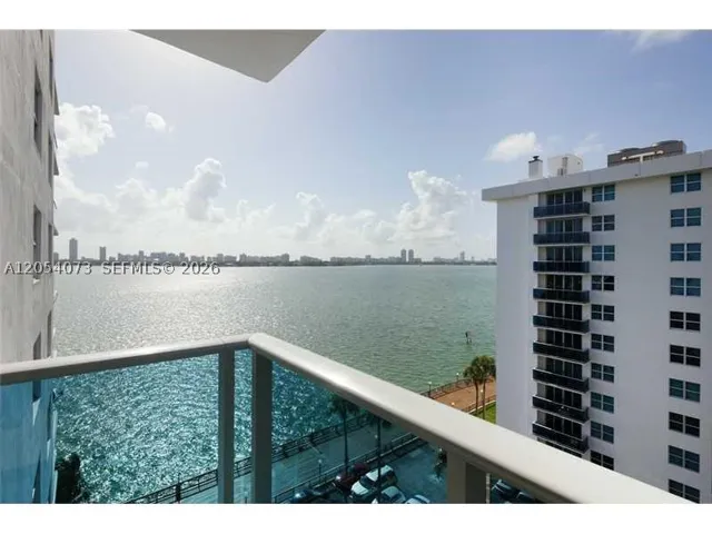 7501 E Treasure Dr 8c, North Bay Village, Florida 33141