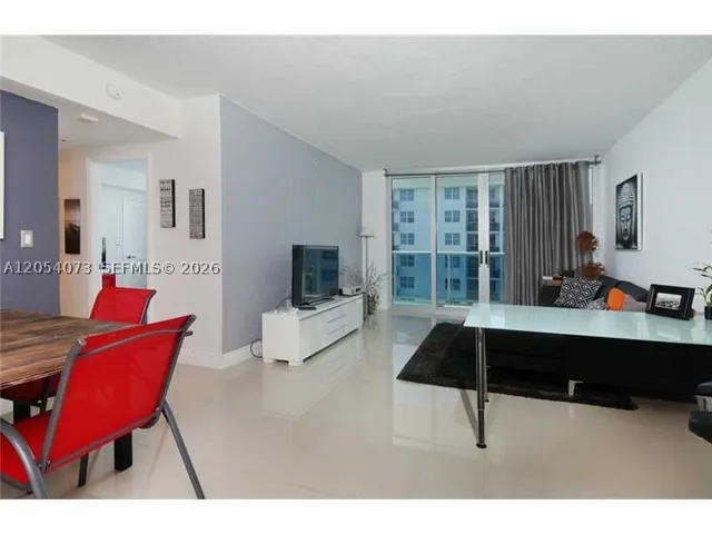 7501 E Treasure Dr 8c, North Bay Village, Florida 33141