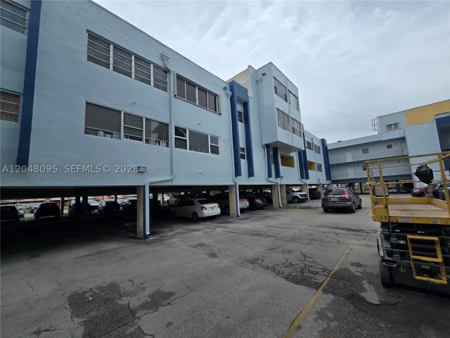 The community is currently being painted in light gray and blue. The painting project is expected to be completed within approximately two to three weeks.