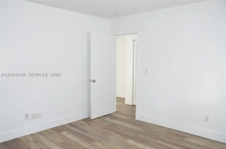 35 Edgewater Dr 104, Coral Gables, Florida 33133
