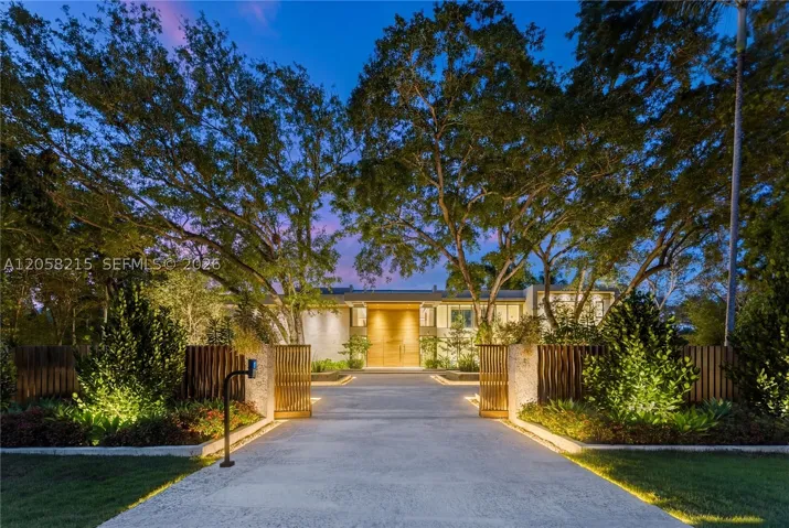 6701 Sw 101st St, Pinecrest, Florida 33156