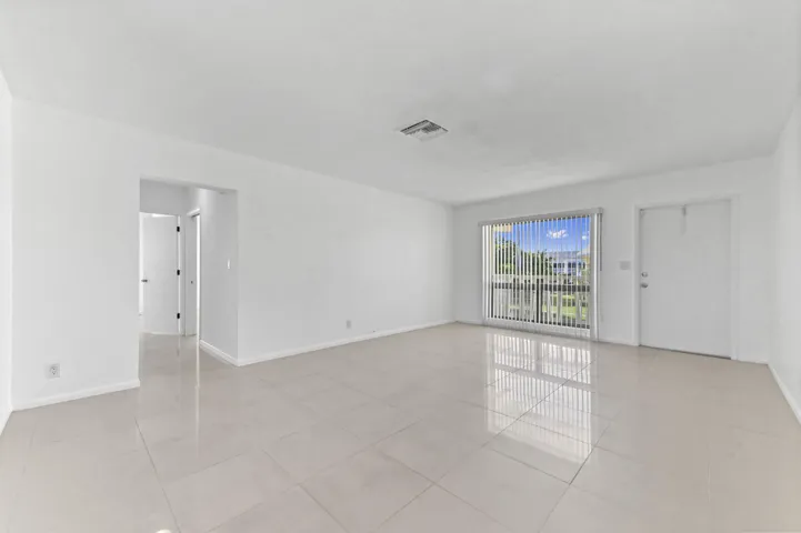 07 Living room 02