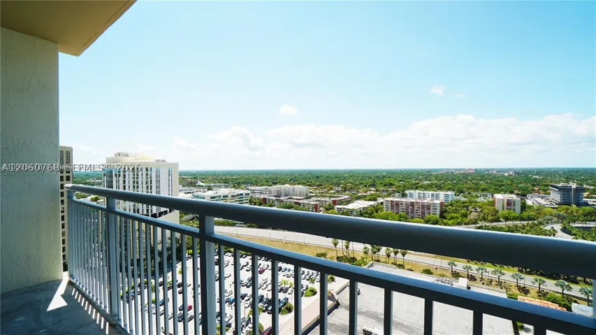 9066 Sw 73rd Ct 1810, Miami, Florida 33156