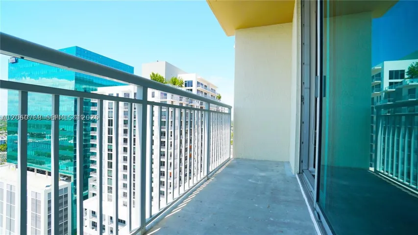 9066 Sw 73rd Ct 1810, Miami, Florida 33156