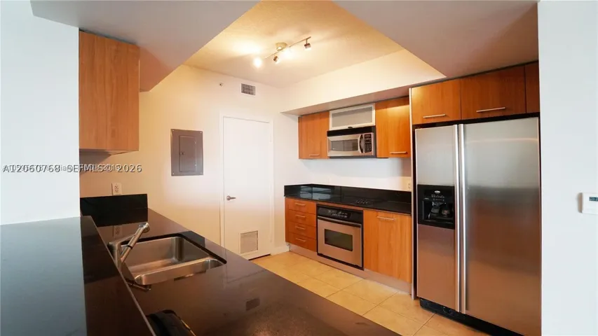 9066 Sw 73rd Ct 1810, Miami, Florida 33156