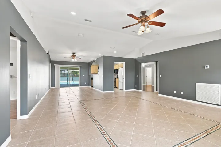08_living room