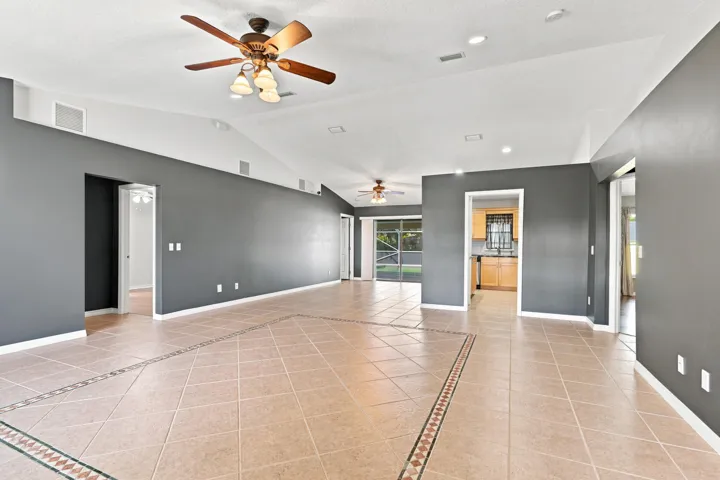 07_living room