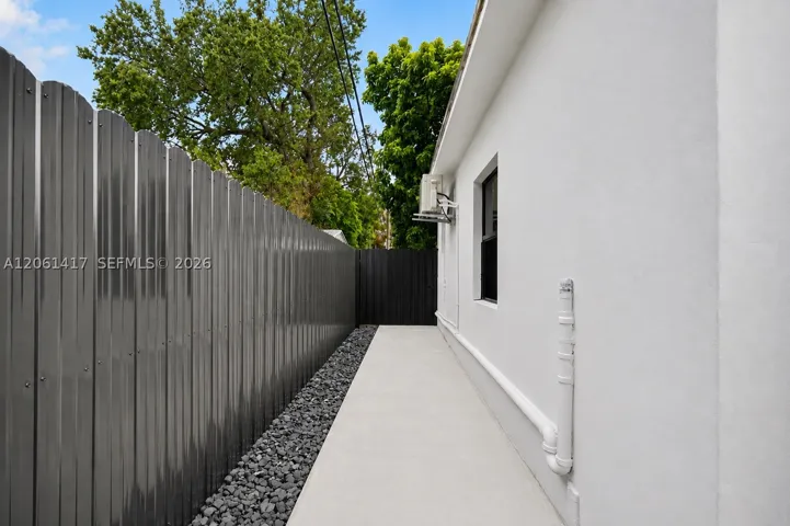 Wrap-around patio space