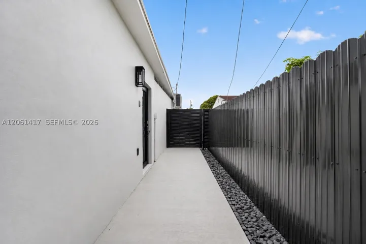 Wrap-around patio space