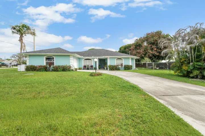 2961 SE Lander Ave - 2