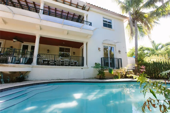 335 W Enid Dr, Key Biscayne, Florida 33149