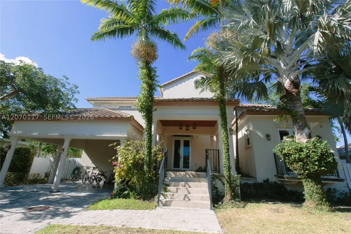 335 W Enid Dr, Key Biscayne, Florida 33149