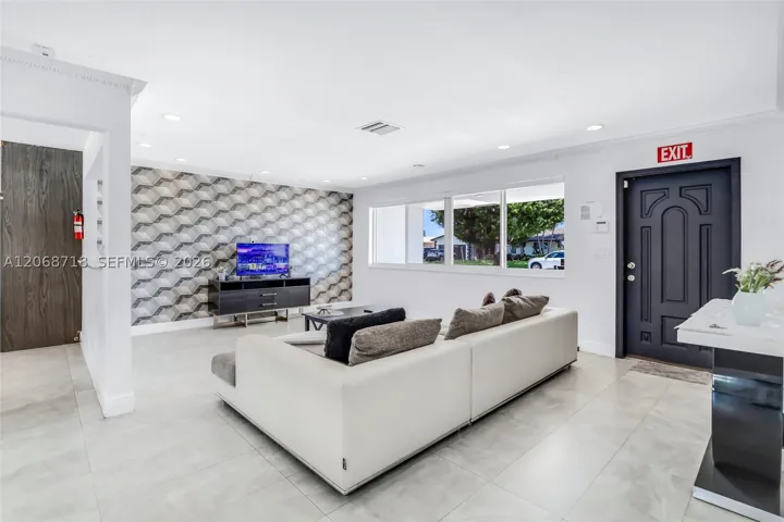 5424 Garfield St, Hollywood, Florida 33021